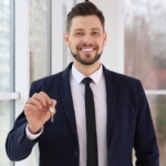 Raul Almeida – Agente Inmobiliario especializado en Bienes Raices